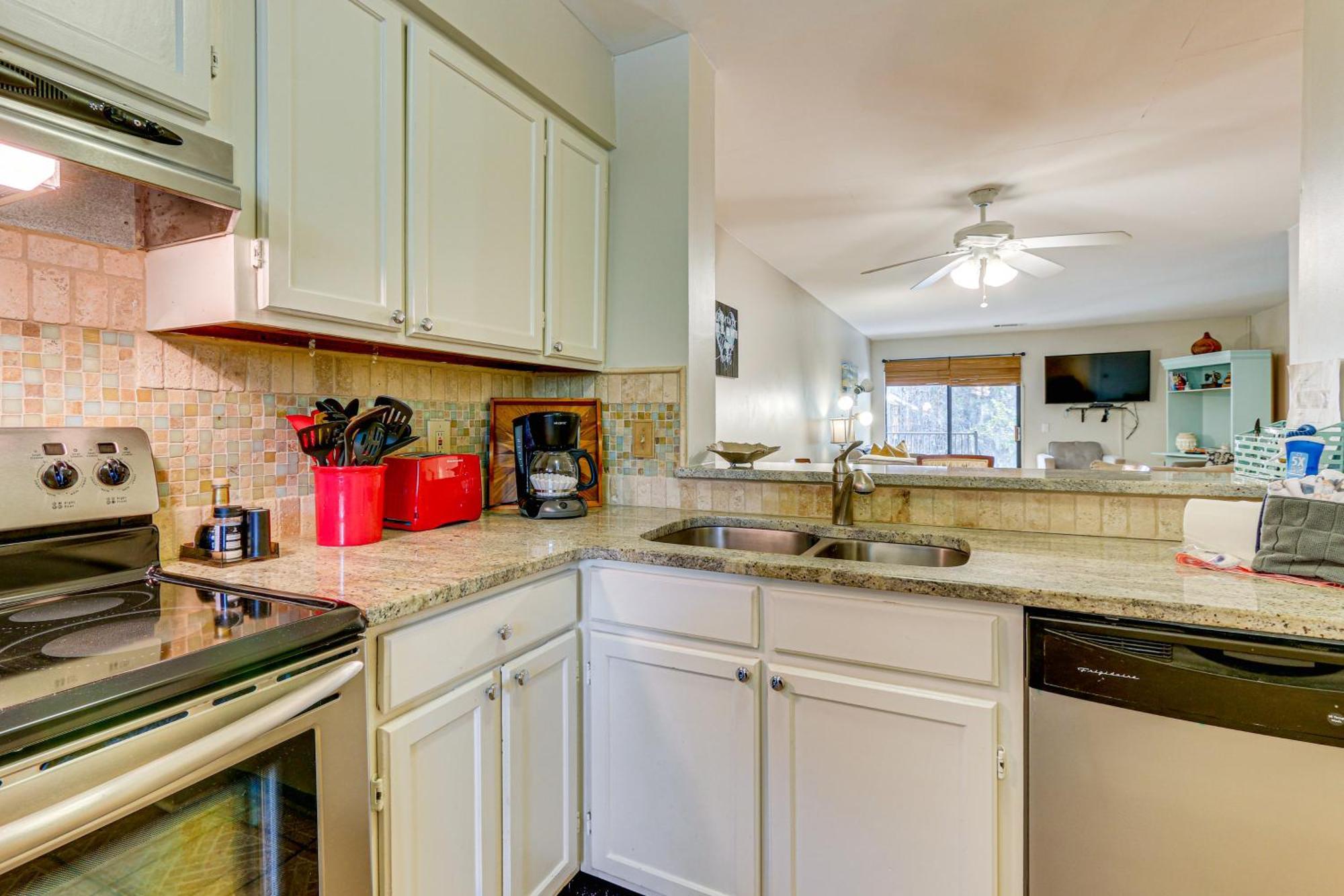 Hilton Head Island Tennis Retreat Walk To Beach! Exterior photo
